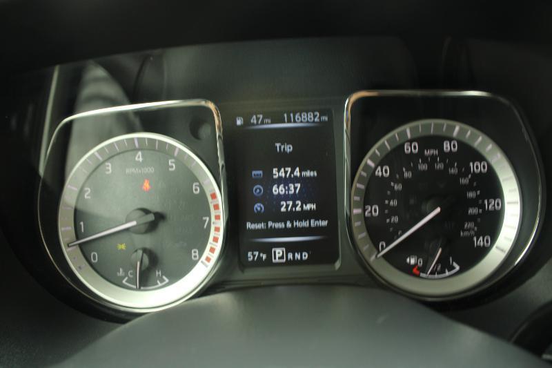 Nissan Titan 4x2 Crew Cab SV 2017