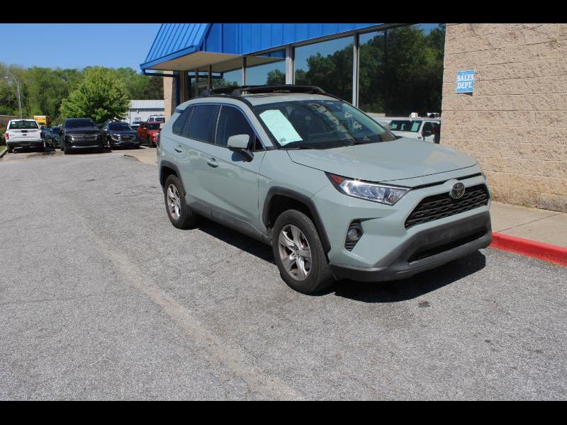 2020 Toyota RAV4 XLE