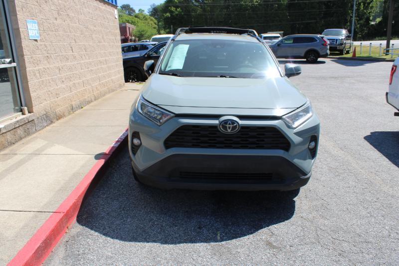 Toyota RAV4 XLE FWD (Natl) 2020
