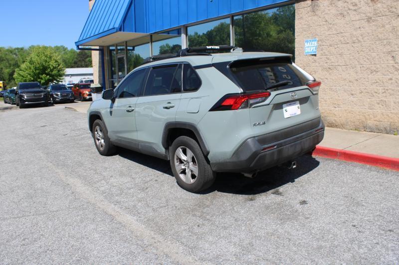 Toyota RAV4 XLE FWD (Natl) 2020