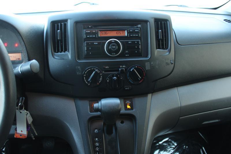 Nissan NV200 I4 SV 2014