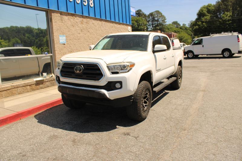 Toyota Tacoma SR5 Double Cab 5' Bed V6 4x2 AT (Natl) 2018