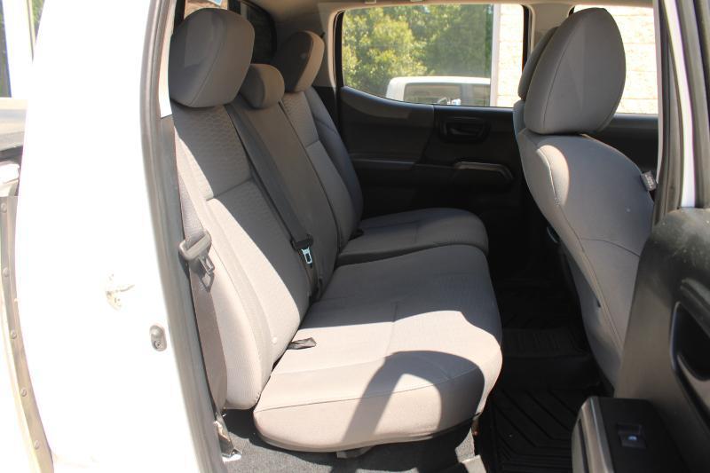 Toyota Tacoma SR5 Double Cab 5' Bed V6 4x2 AT (Natl) 2018