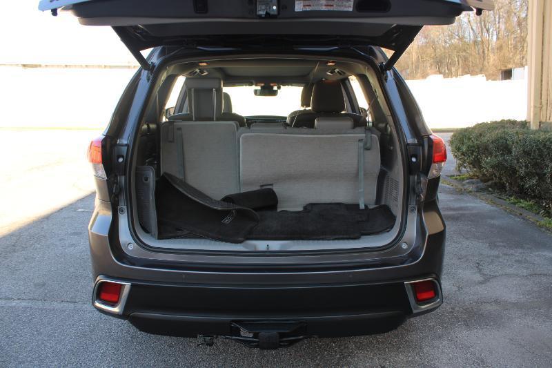 Toyota Highlander Limited V6 FWD (Natl) 2018