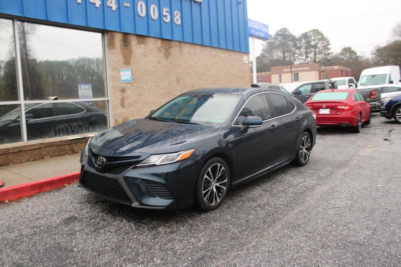 Toyota Camry SE Auto (Natl) 2019