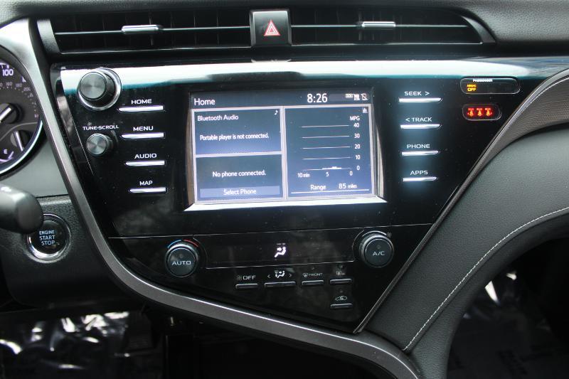 Toyota Camry SE Auto (Natl) 2019