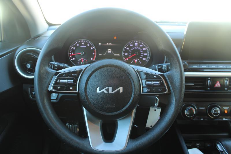 Kia Forte LXS IVT 2024