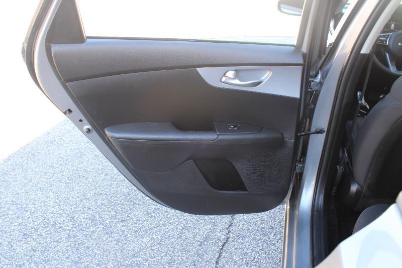 Kia Forte LXS IVT 2024