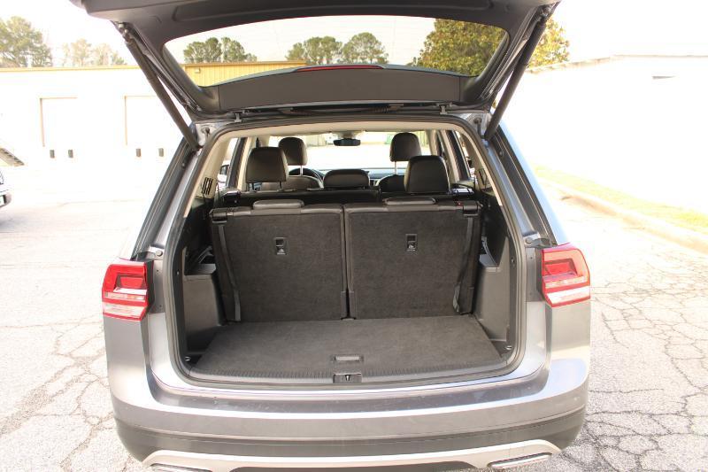 Volkswagen Atlas 3.6L V6 SE w/Technology 4MOTION 2019