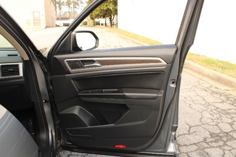 Volkswagen Atlas 3.6L V6 SE w/Technology 4MOTION 2019