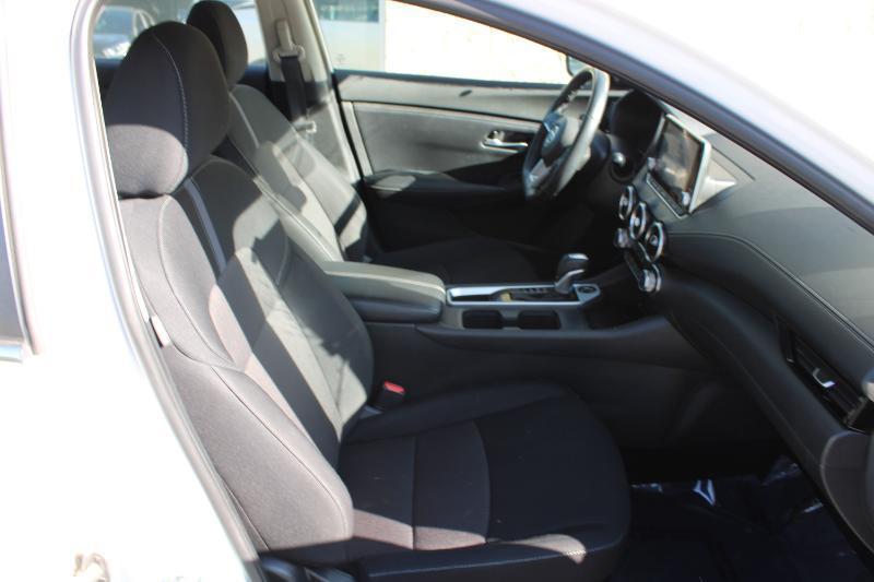 Nissan Sentra SV CVT 2023