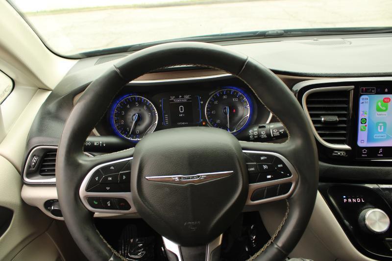 Chrysler Voyager LX FWD 2022