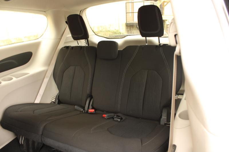 Chrysler Voyager LX FWD 2022