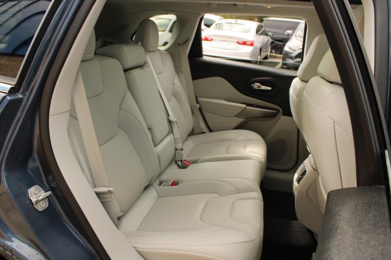 Jeep Cherokee Limited FWD 2021