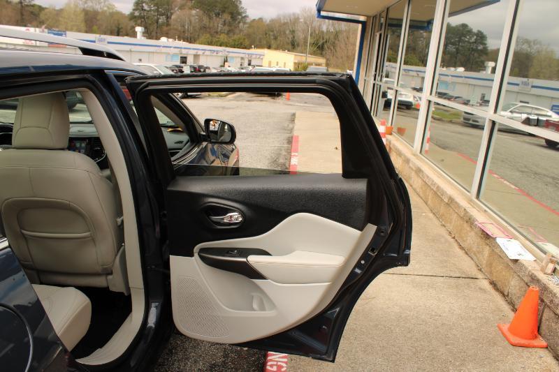 Jeep Cherokee Limited FWD 2021