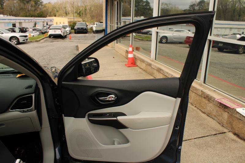 Jeep Cherokee Limited FWD 2021