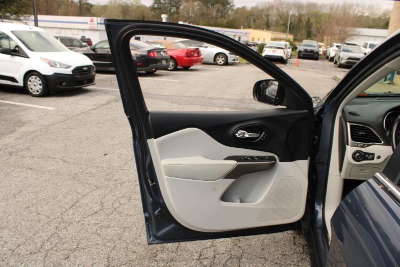 Jeep Cherokee Limited FWD 2021