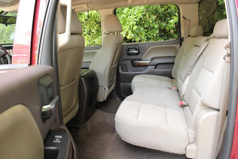 Chevrolet Silverado 1500 2WD Crew Cab 143.5" LT w/1LT 2015