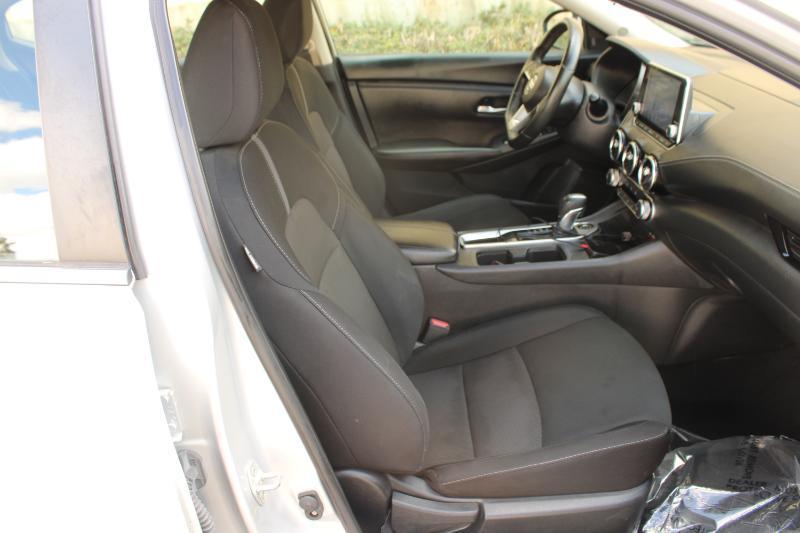 Nissan Sentra SV CVT 2022