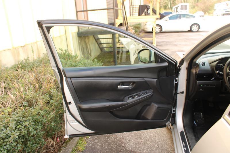 Nissan Sentra SV CVT 2022