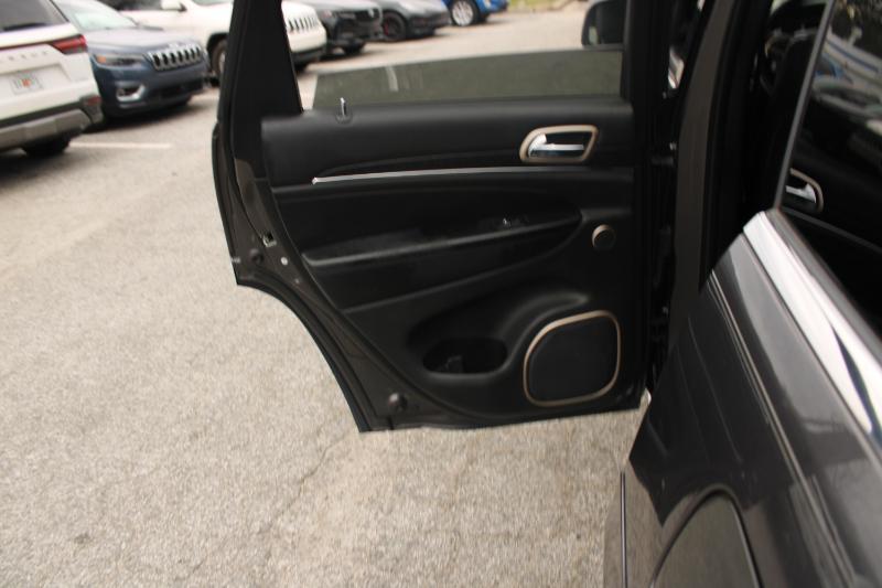 Jeep Grand Cherokee RWD 4dr Summit 2015