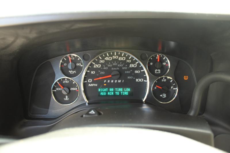 Chevrolet Express Passenger RWD 2500 135" LS 2013