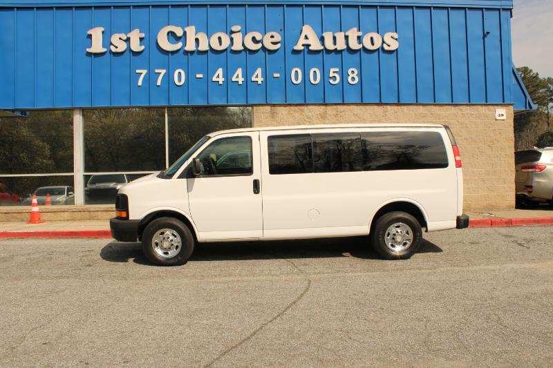 Chevrolet Express Passenger RWD 2500 135" LS 2013