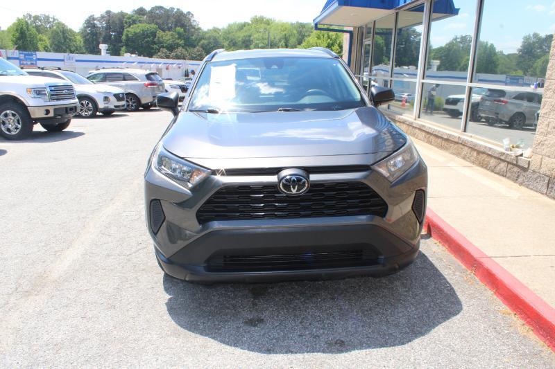 Toyota RAV4 LE FWD (Natl) 2021