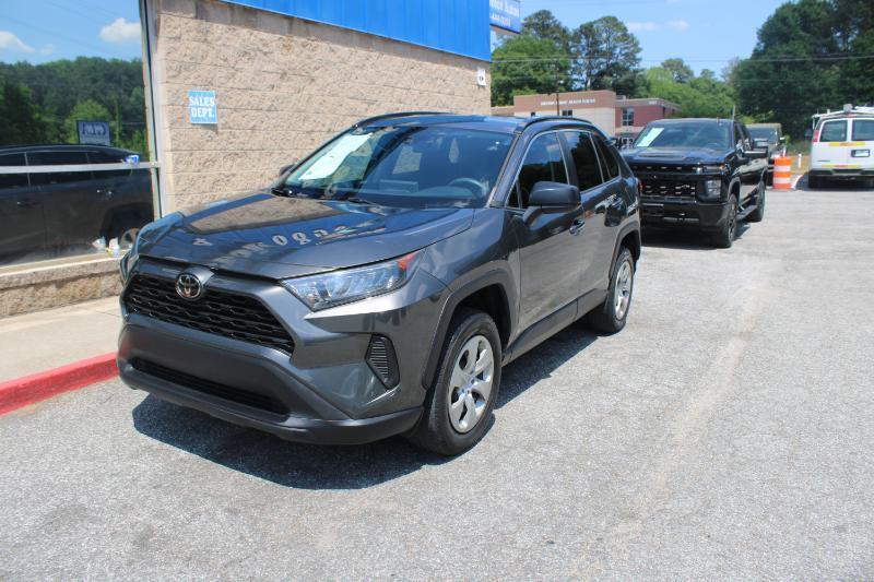 Toyota RAV4 LE FWD (Natl) 2021