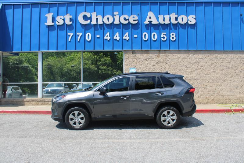 Toyota RAV4 LE FWD (Natl) 2021