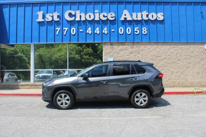 Toyota RAV4 LE FWD (Natl) 2021