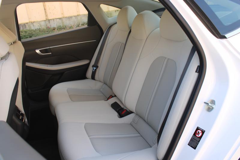 Hyundai Sonata Hybrid SEL 2.0L 2022