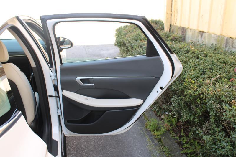 Hyundai Sonata Hybrid SEL 2.0L 2022