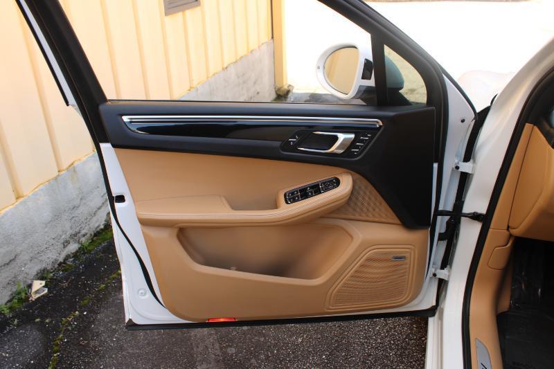 Porsche Macan GTS AWD 2017