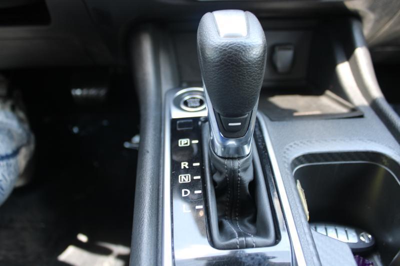 Nissan Sentra SV CVT 2020