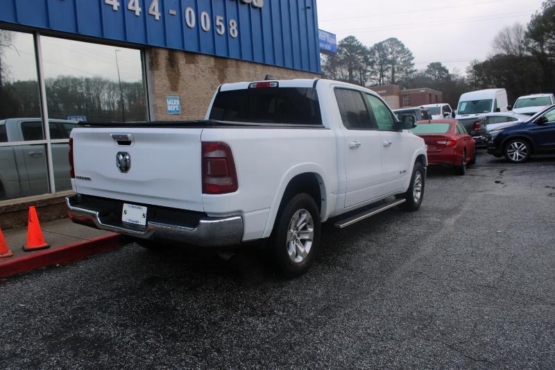 RAM 1500 Laramie 4x2 Crew Cab 5'7" Box 2020