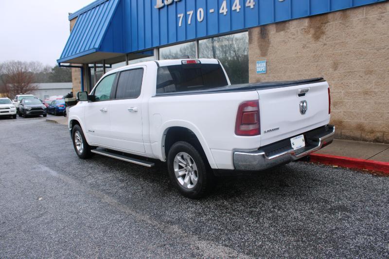 RAM 1500 Laramie 4x2 Crew Cab 5'7" Box 2020