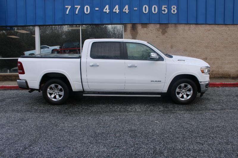 RAM 1500 Laramie 4x2 Crew Cab 5'7" Box 2020