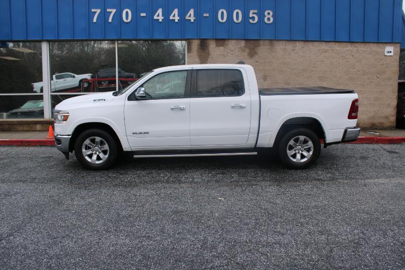RAM 1500 Laramie 4x2 Crew Cab 5'7" Box 2020