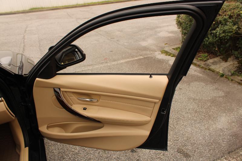 BMW 3 Series 4dr Sdn 328i xDrive AWD 2015