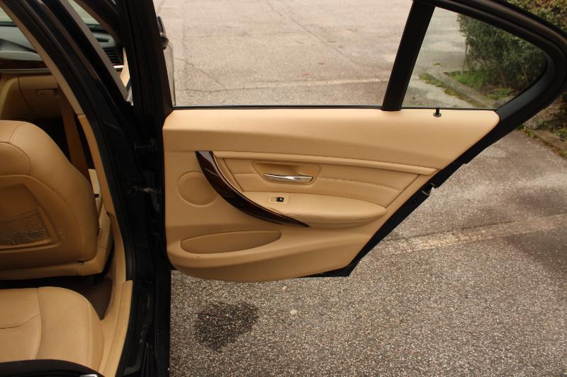 BMW 3 Series 4dr Sdn 328i xDrive AWD 2015