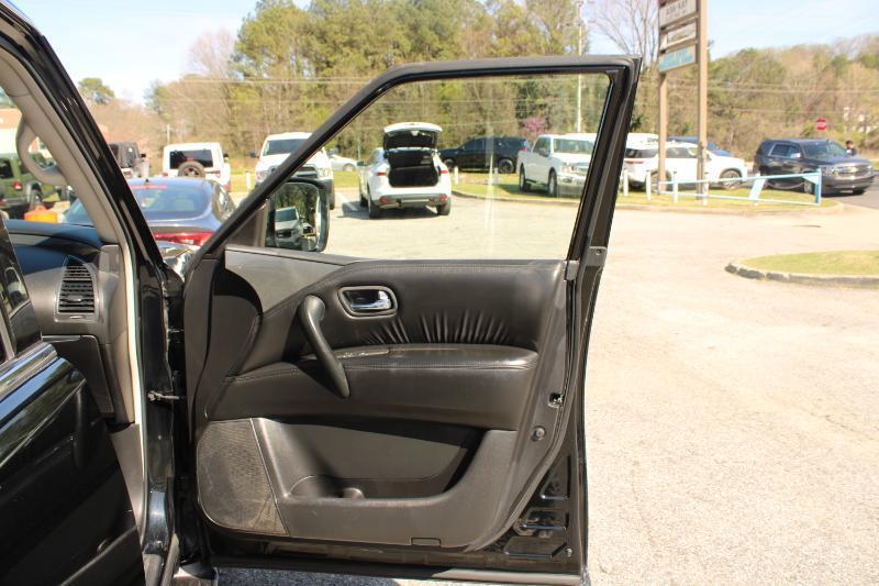 Nissan Armada 4x2 SV 2021