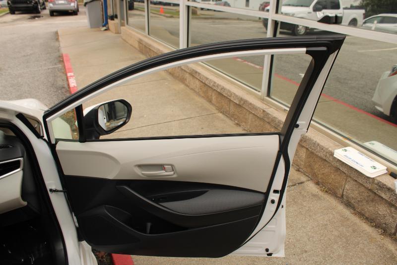 Toyota Corolla LE CVT (Natl) 2023