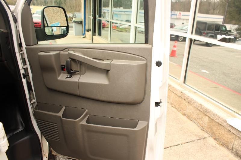 Chevrolet Express Cargo Van RWD 2500 155" 2016