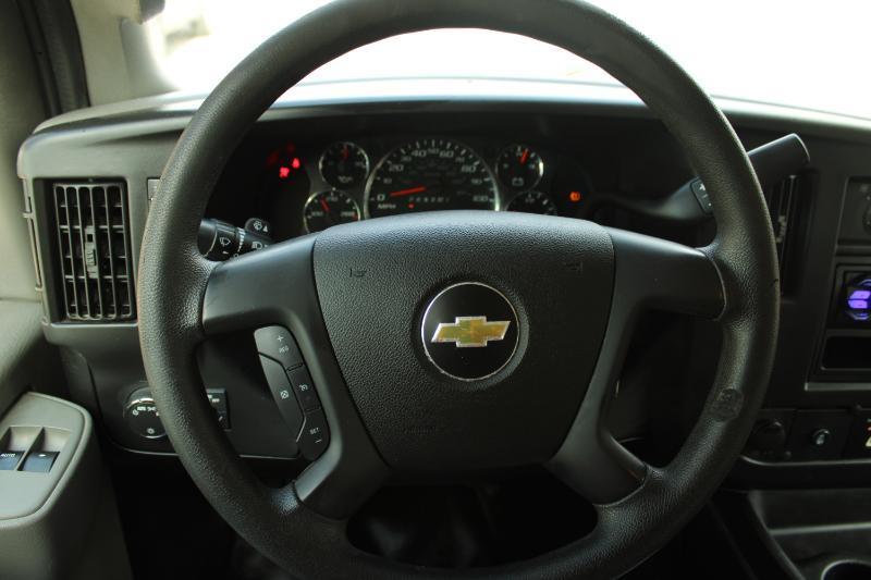 Chevrolet Express Cargo Van RWD 2500 135" 2016