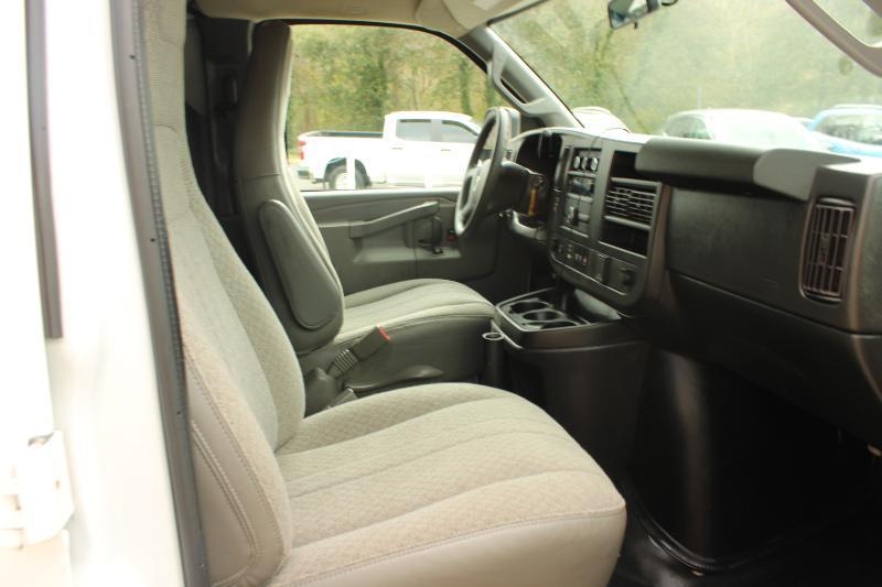 Chevrolet Express Cargo Van RWD 2500 135" 2021