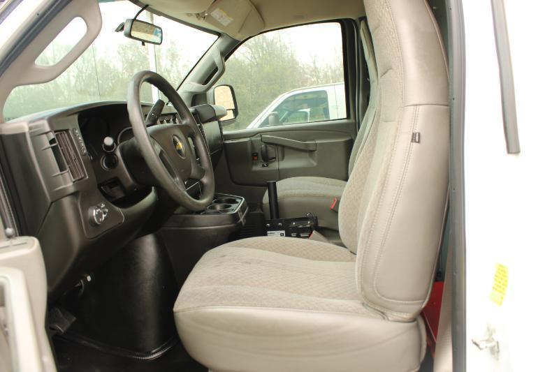 Chevrolet Express Cargo Van RWD 2500 135" 2021