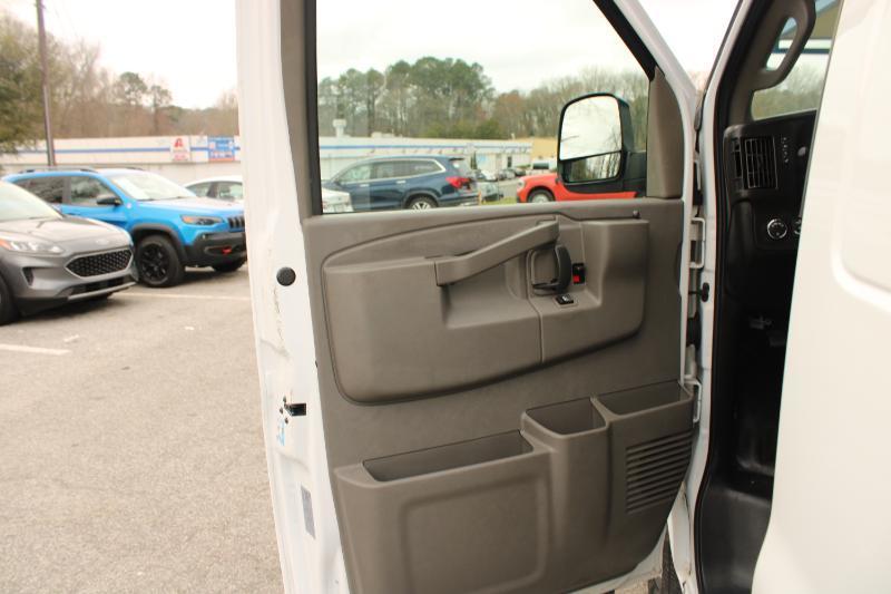 Chevrolet Express Cargo Van RWD 2500 135" 2021