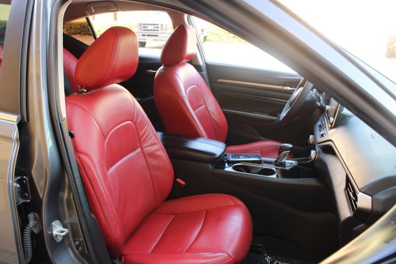 Nissan Altima 2.5 SV Sedan 2021