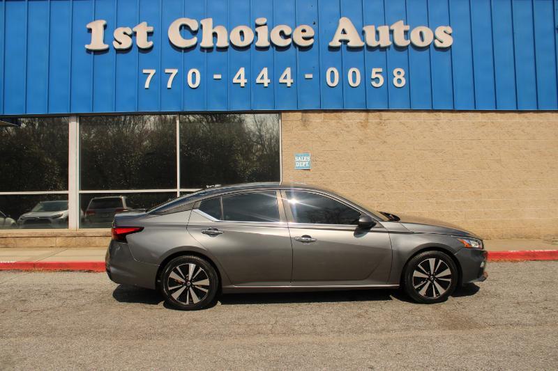 Nissan Altima 2.5 SV Sedan 2021